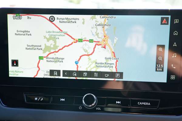 2026 Mitsubishi Outlander Black Edition ZM thumb-11