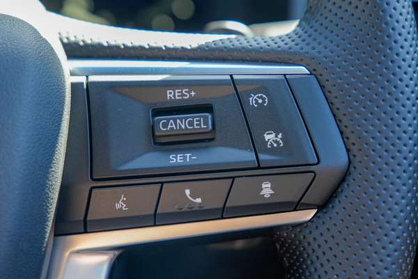 2026 Mitsubishi Outlander Black Edition ZM thumb-13