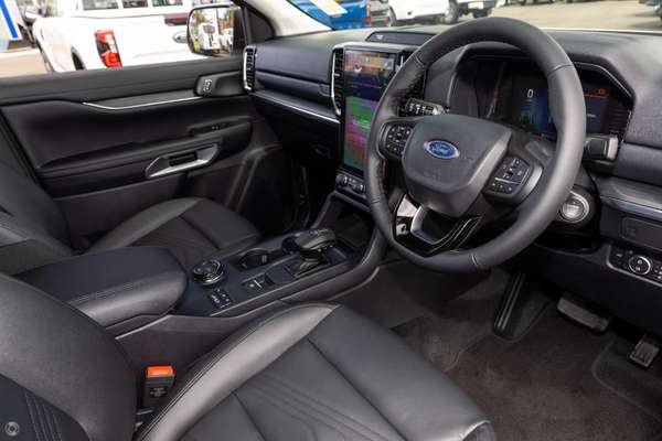 2024 Ford Everest Trend 2.0L thumb-5