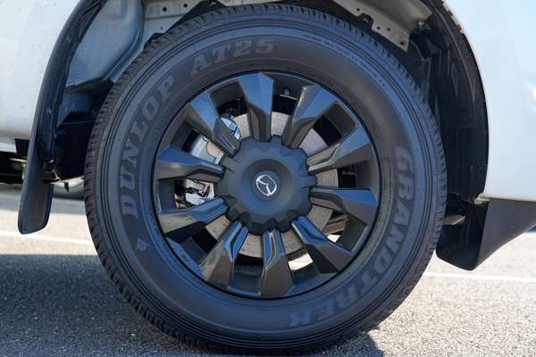 2025 Mazda BT-50 XT TF 4X4 thumb-3