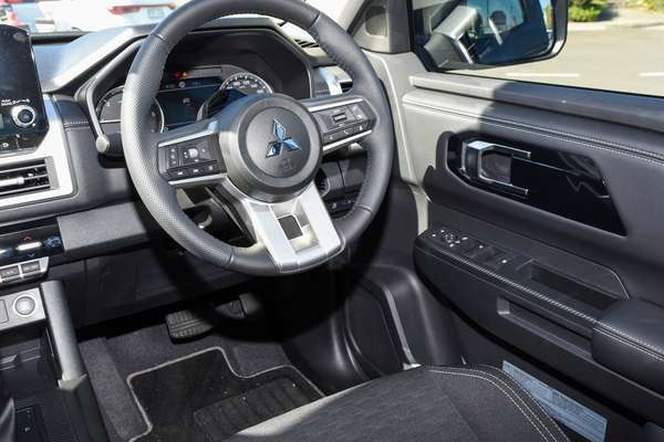 2026 Mitsubishi Triton GLS MV 4X4 thumb-17