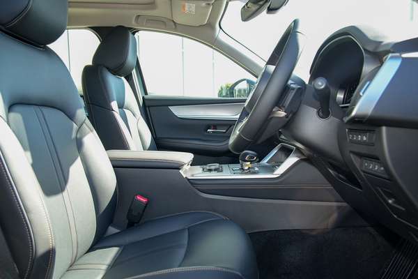 2026 Mazda CX-60 G40e GT KH Series thumb-9