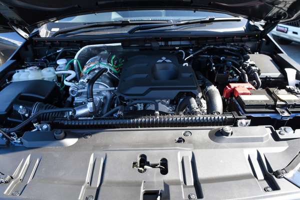 2026 Mitsubishi Triton GLS MV 4X4 thumb-7