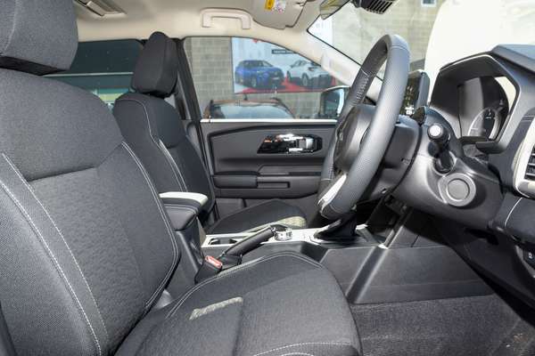 2026 Mitsubishi Triton GLS MV 4X4 thumb-9