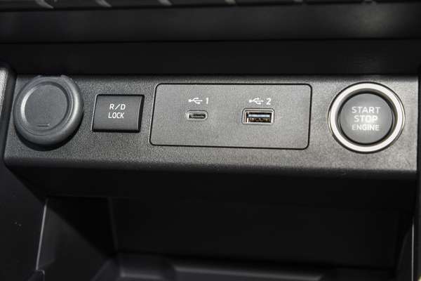 2026 Mitsubishi Triton GLS MV 4X4 thumb-12