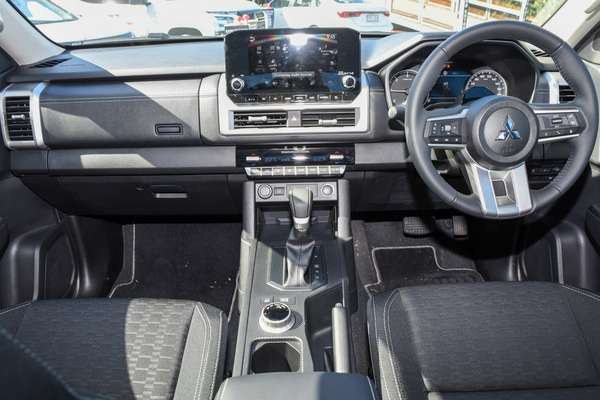2026 Mitsubishi Triton GLS MV 4X4 thumb-18