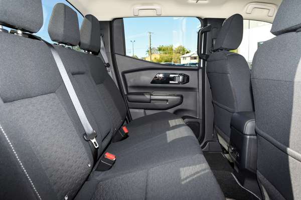 2026 Mitsubishi Triton GLS MV 4X4 thumb-8