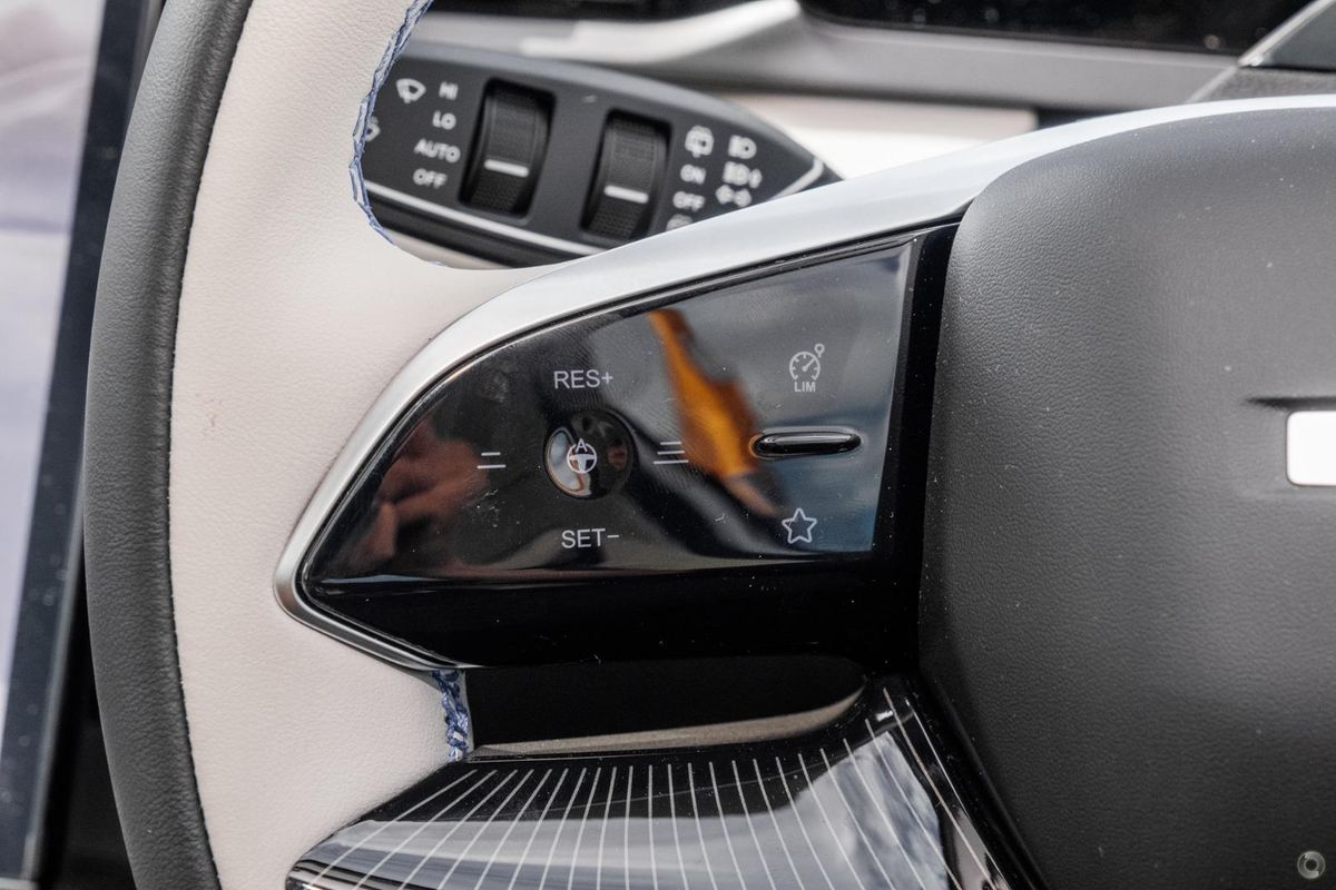 2026 OMODA JAECOO J5 EV Summit