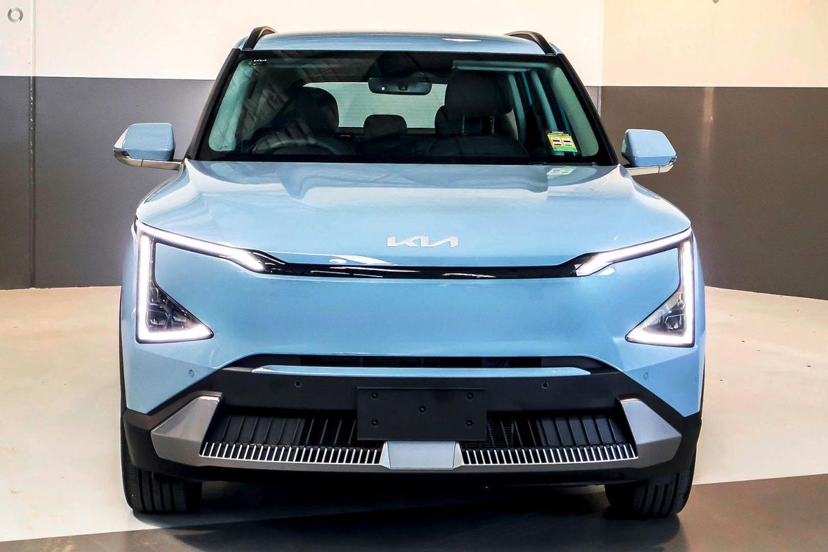 2026 Kia EV5 Air Standard Range OVc