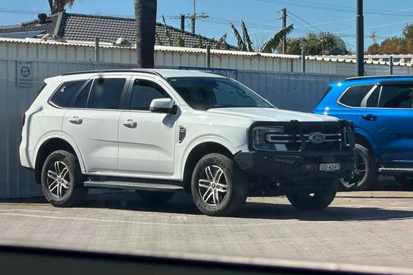2024 Ford Everest Trend 2.0L thumb-0
