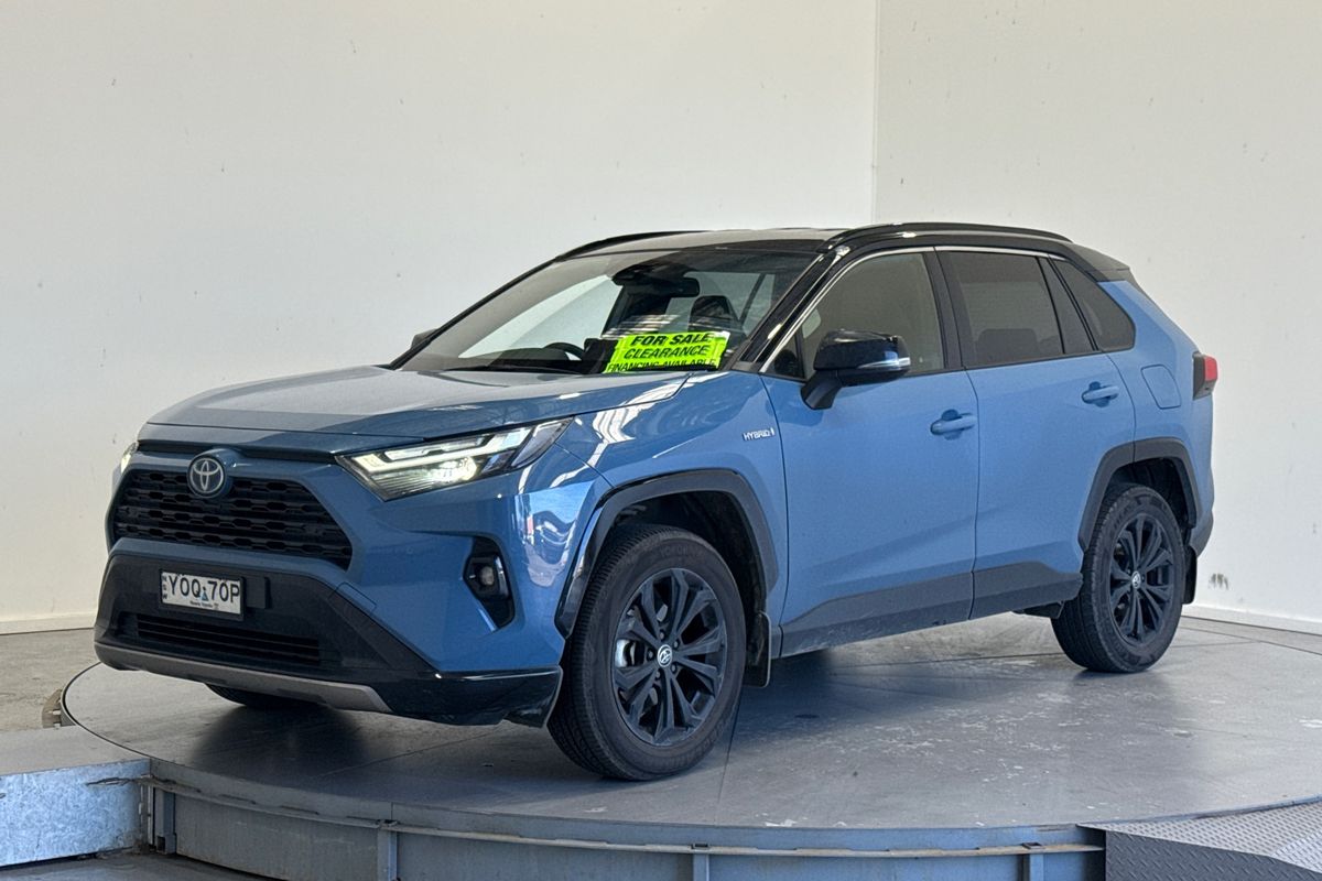 2023 Toyota RAV4 XSE (AWD) HYBRID PREMIUM PAINT AXAH54R