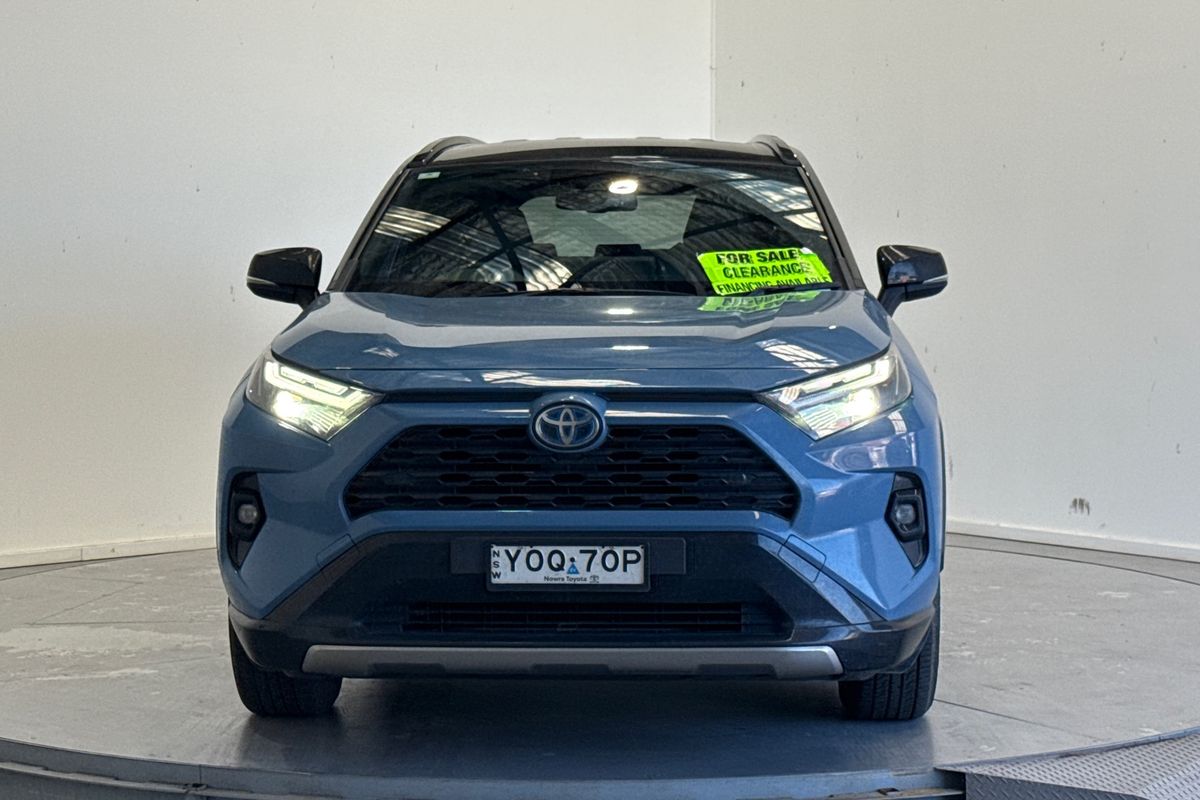 2023 Toyota RAV4 XSE (AWD) HYBRID PREMIUM PAINT AXAH54R
