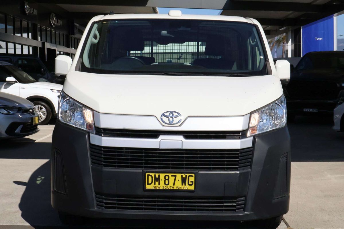 2024 Toyota Hiace GDH300R LWB image 2