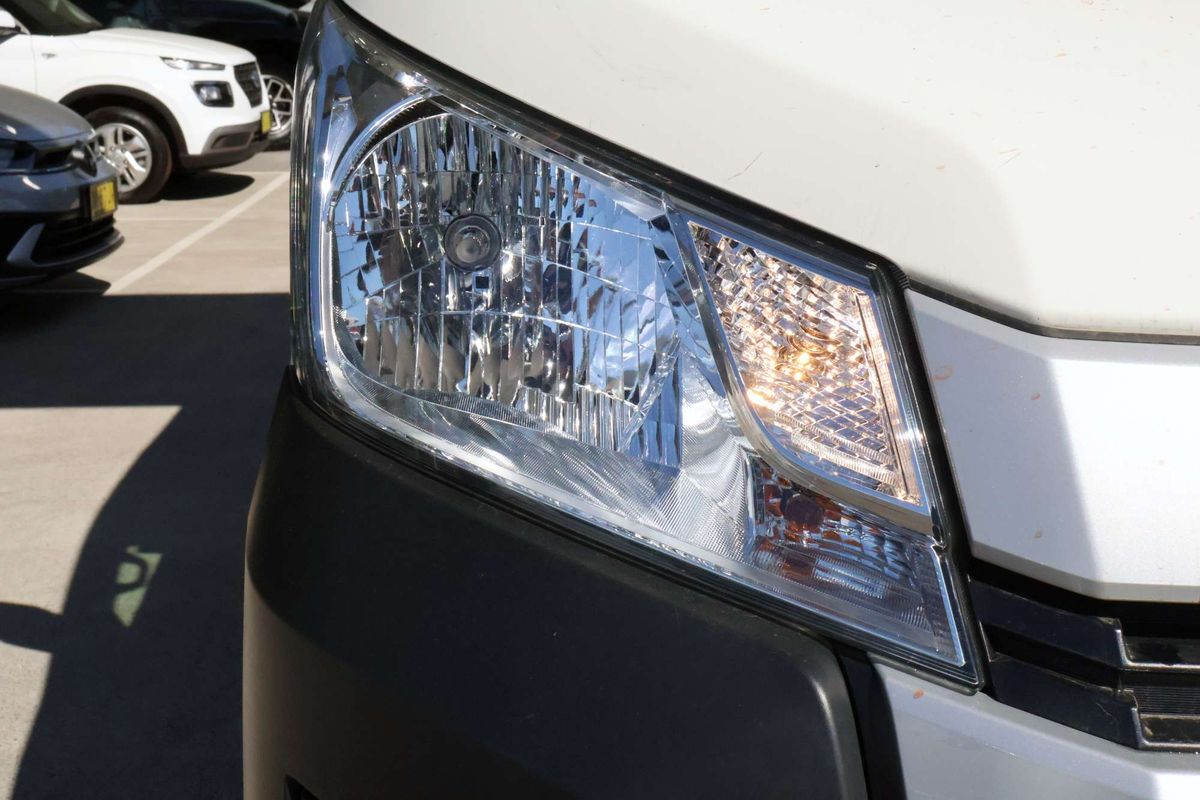 2024 Toyota Hiace GDH300R LWB image 5