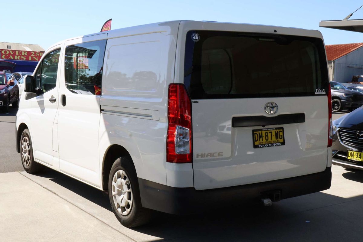 2024 Toyota Hiace GDH300R LWB image 12