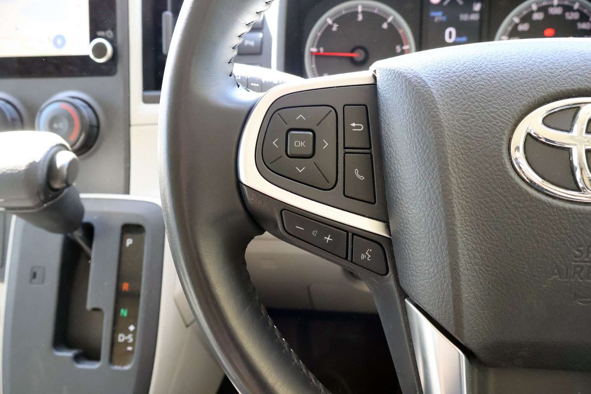 2024 Toyota Hiace GDH300R LWB image 19