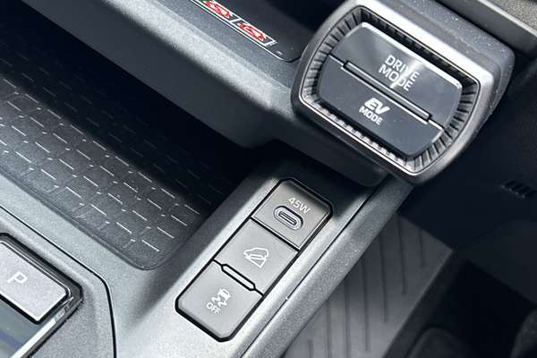 2026 Toyota RAV4 Cruiser AXAL64R thumb-15