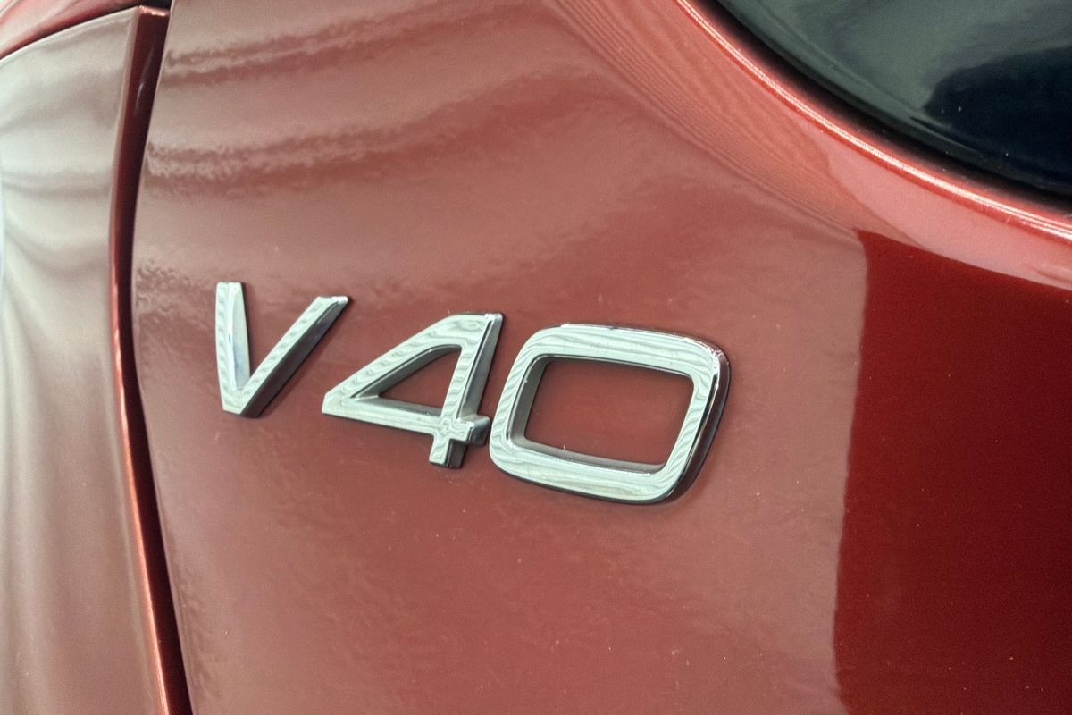 2016 Volvo V40 Cross Country D4 Luxury