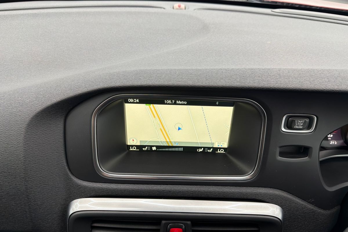 2016 Volvo V40 Cross Country D4 Luxury