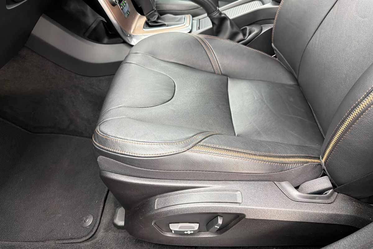 2016 Volvo V40 Cross Country D4 Luxury