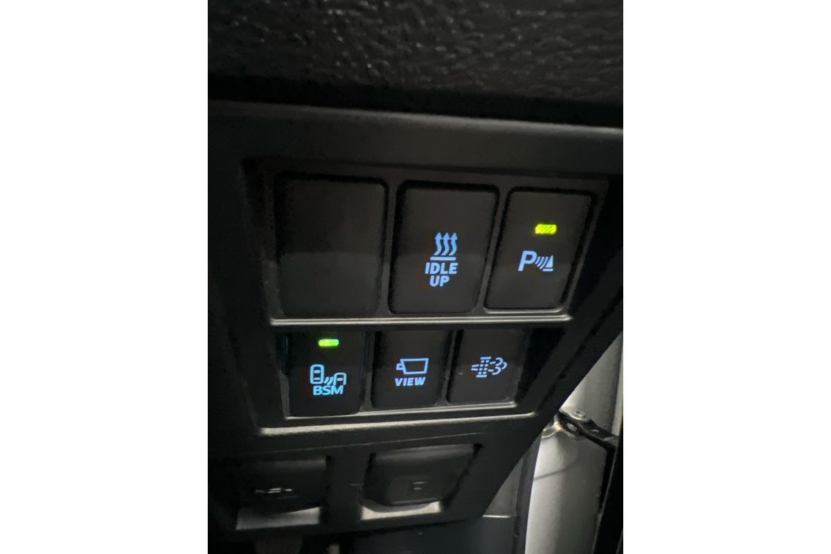 2024 Toyota Hilux Rogue 48V GUN126R 4X4 image 27