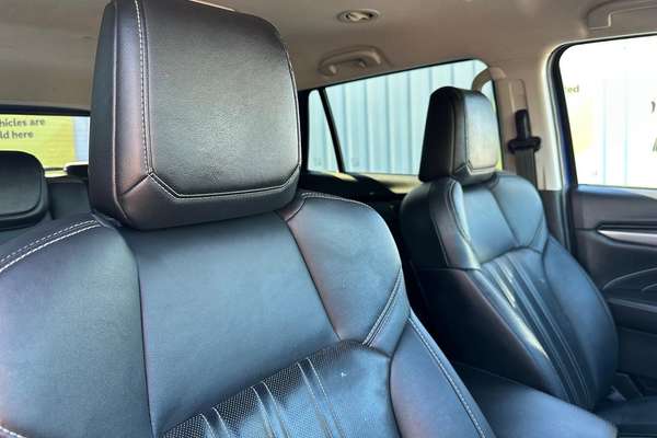 2021 Isuzu MU-X LS-T thumb-15