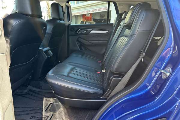 2021 Isuzu MU-X LS-T thumb-21