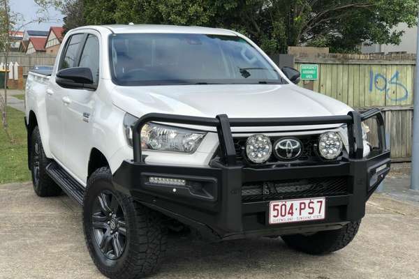 2024 Toyota Hilux SR GUN126R 4X4