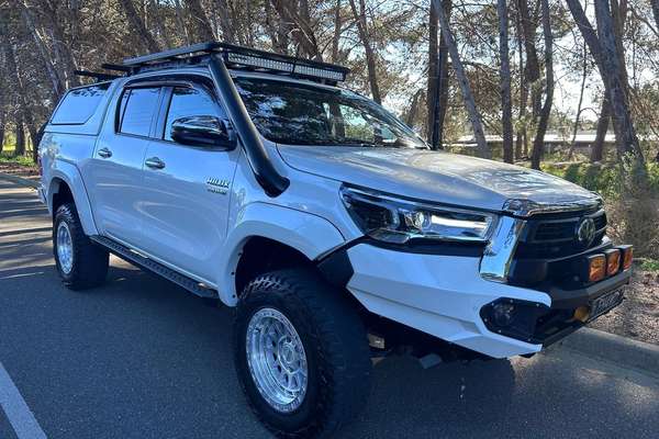 2020 Toyota Hilux SR5 GUN126R 4X4