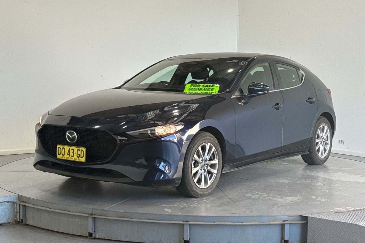 2025 Mazda 3 G20 PURE 300R