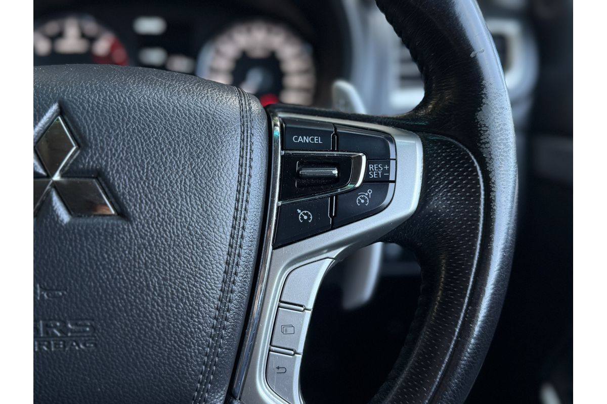 2017 Mitsubishi Pajero GLX NX