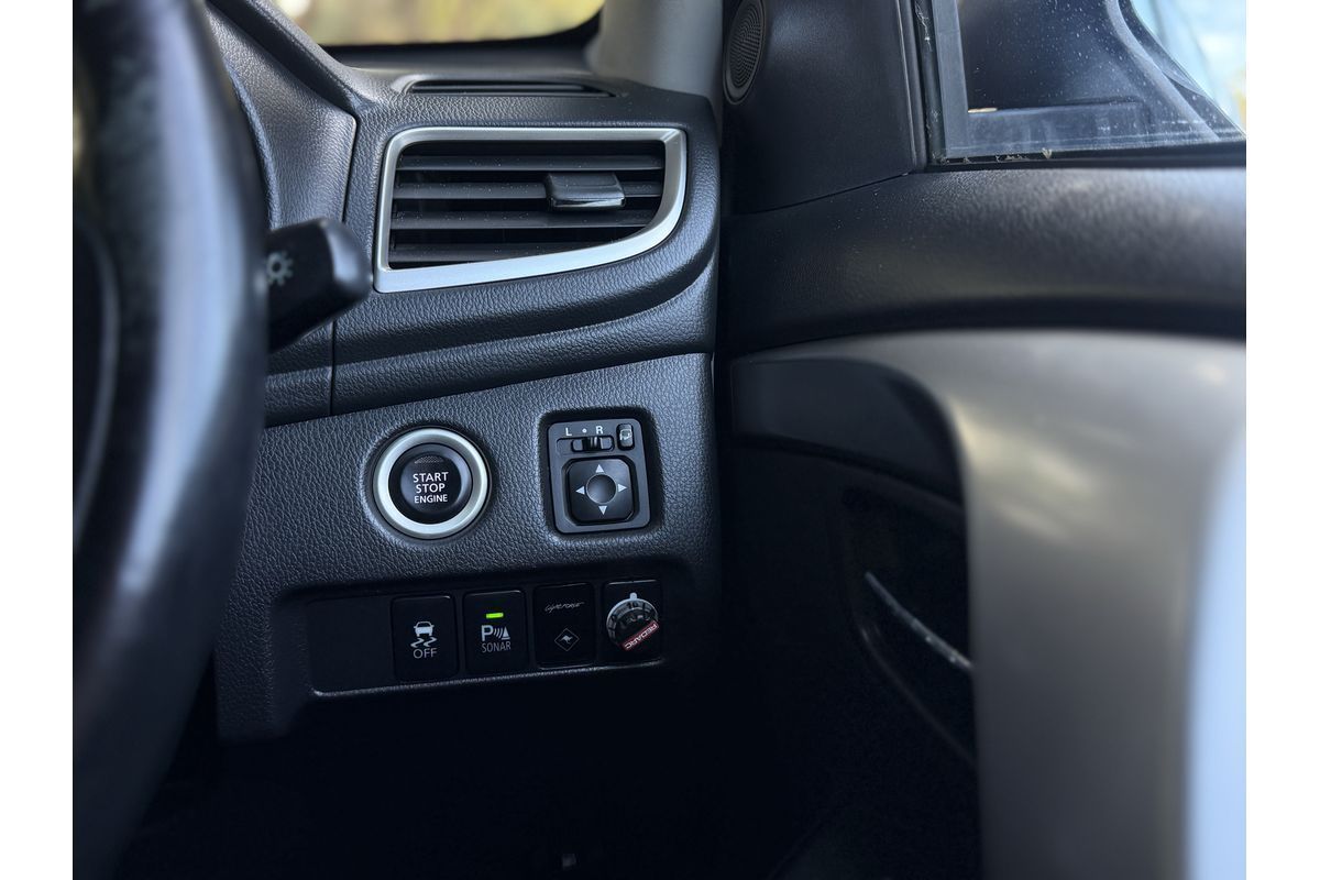 2017 Mitsubishi Pajero GLX NX