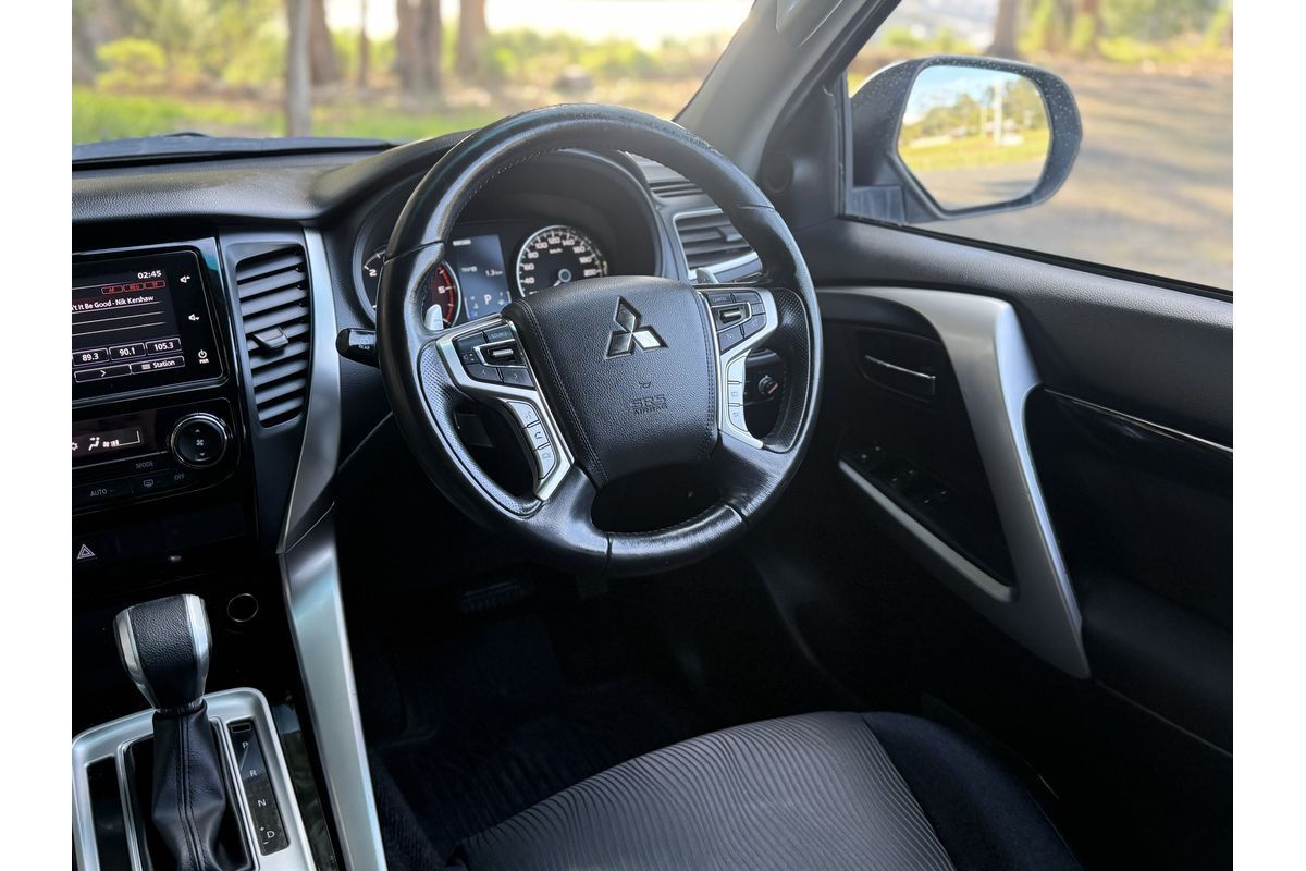 2017 Mitsubishi Pajero GLX NX