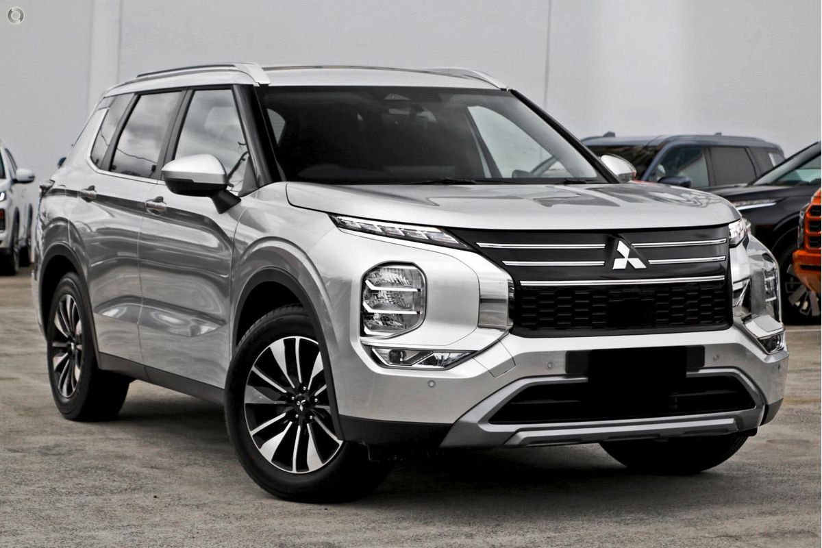 2026 Mitsubishi Outlander LS ZM