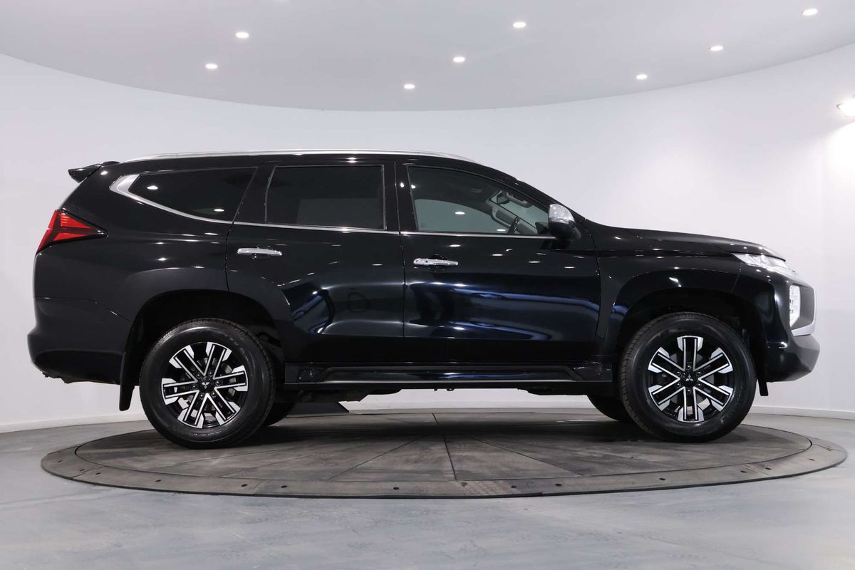 2022 Mitsubishi Pajero Sport GLS QF