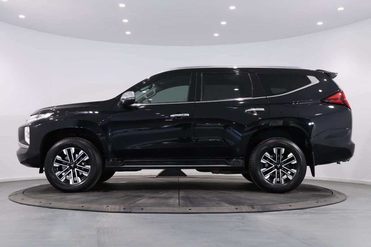 2022 Mitsubishi Pajero Sport GLS QF