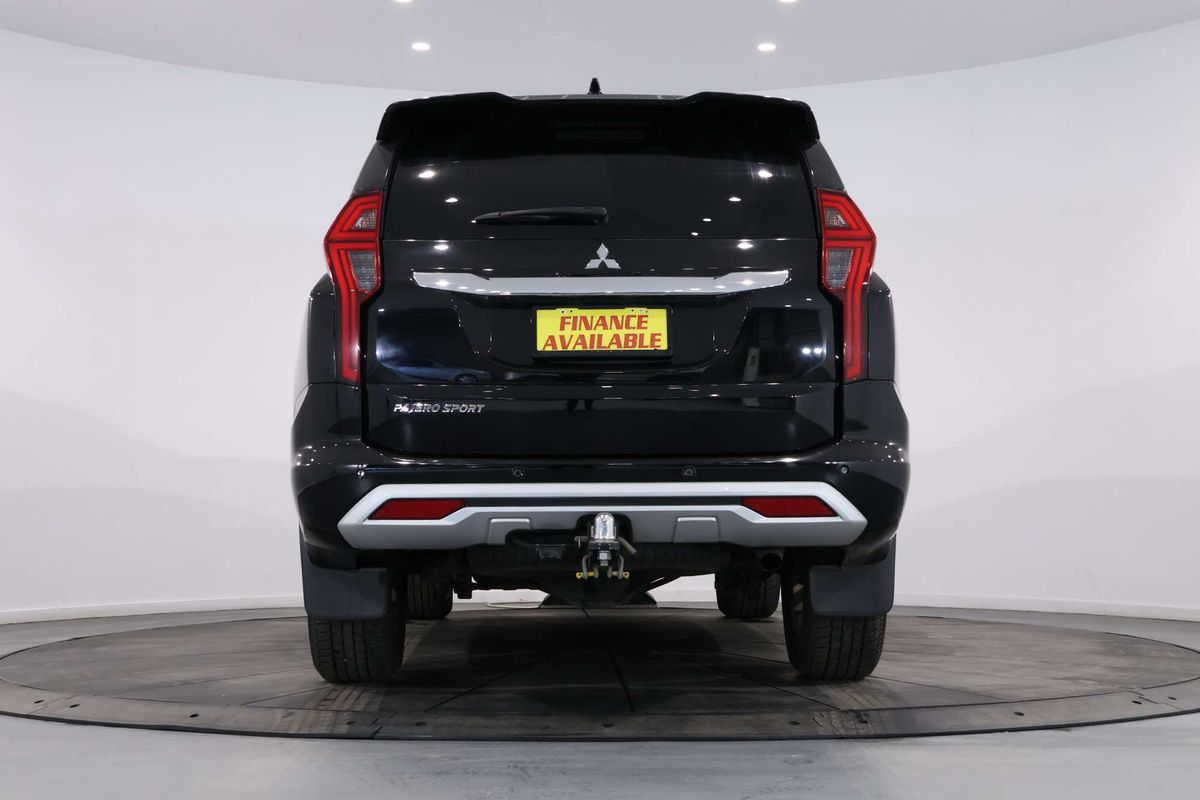 2022 Mitsubishi Pajero Sport GLS QF
