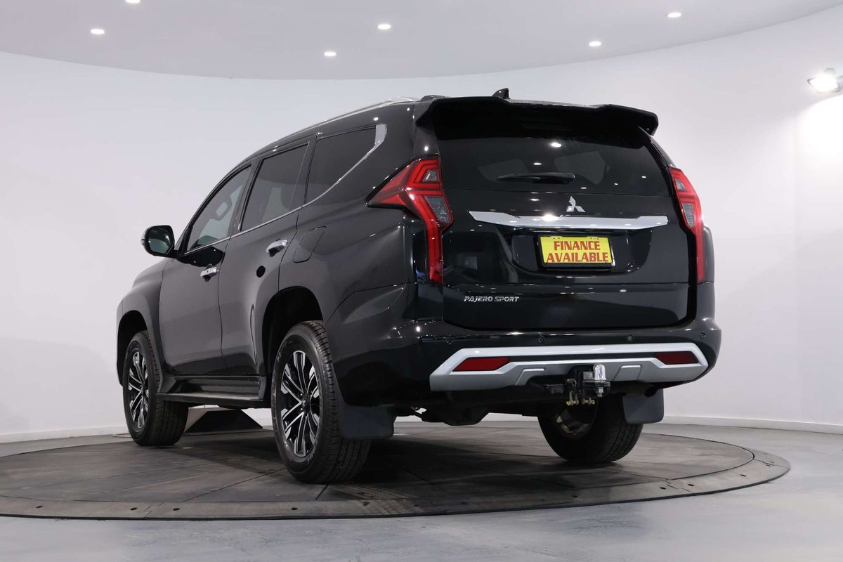 2022 Mitsubishi Pajero Sport GLS QF