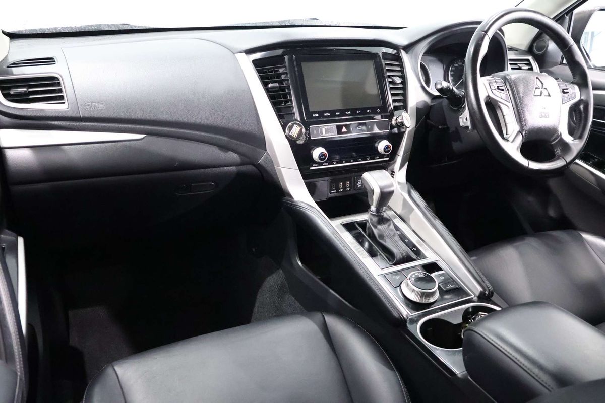 2022 Mitsubishi Pajero Sport GLS QF