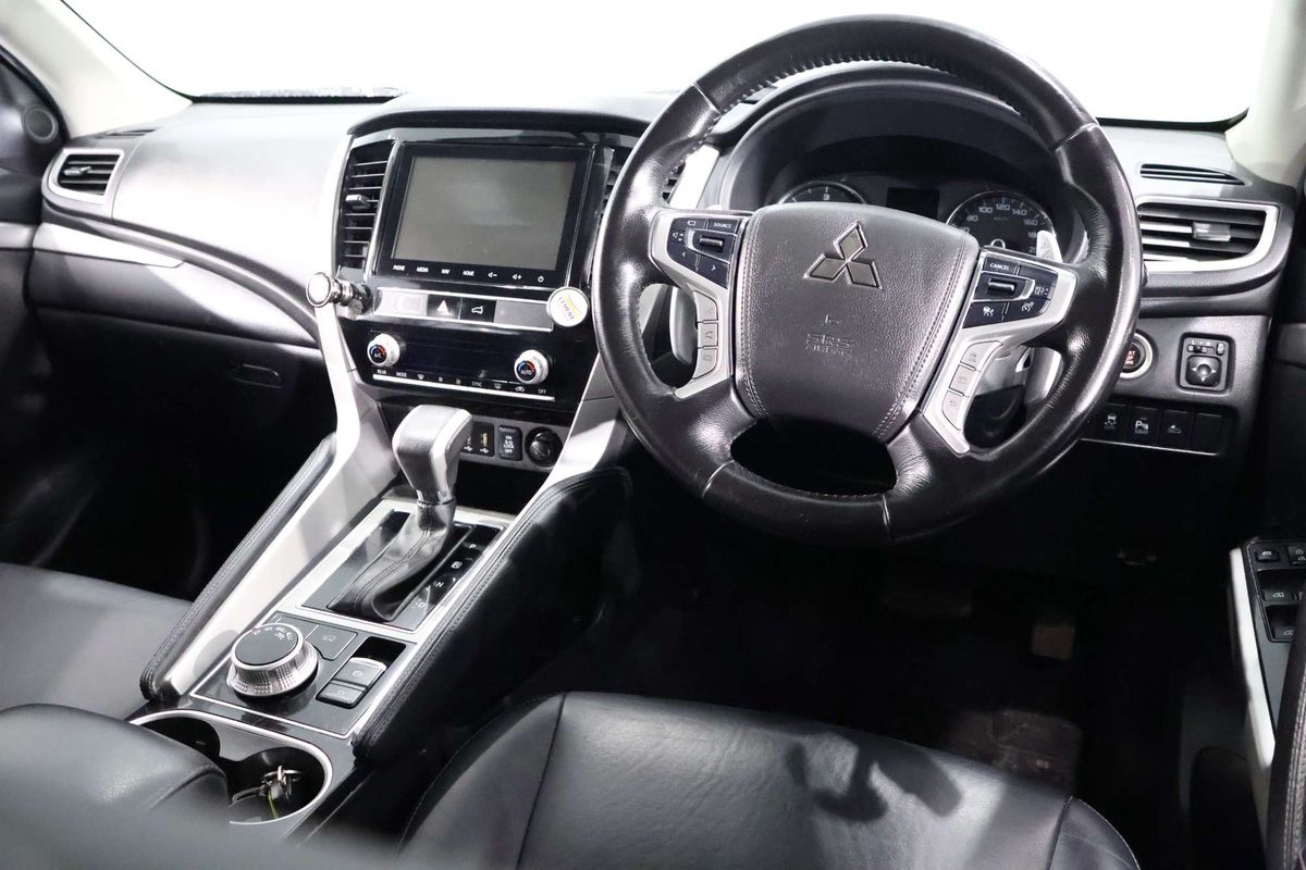 2022 Mitsubishi Pajero Sport GLS QF