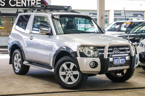 2008 Mitsubishi Pajero X NS