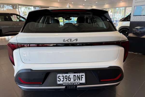2025 Kia K4 S CL4m thumb-3