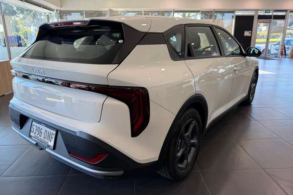 2025 Kia K4 S CL4m thumb-4