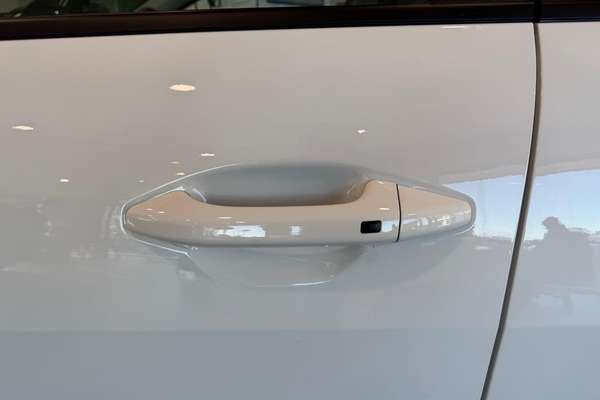 2025 Kia K4 S CL4m thumb-11