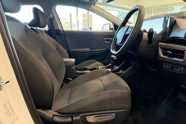 2025 Kia K4 S CL4m thumb-18