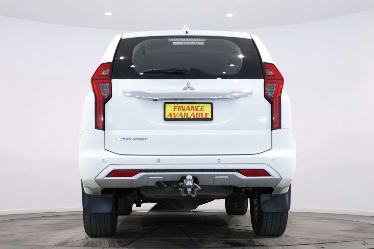 2023 Mitsubishi Pajero Sport GLX QF