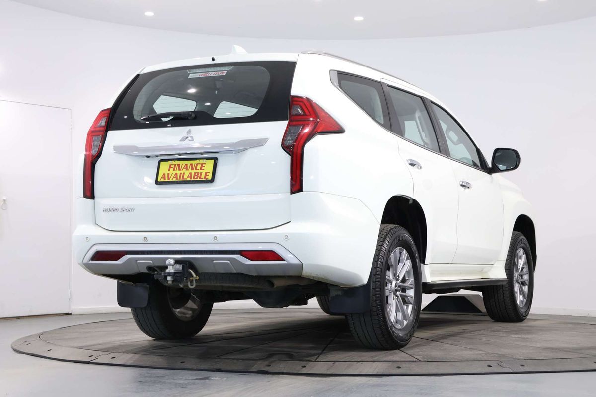 2023 Mitsubishi Pajero Sport GLX QF