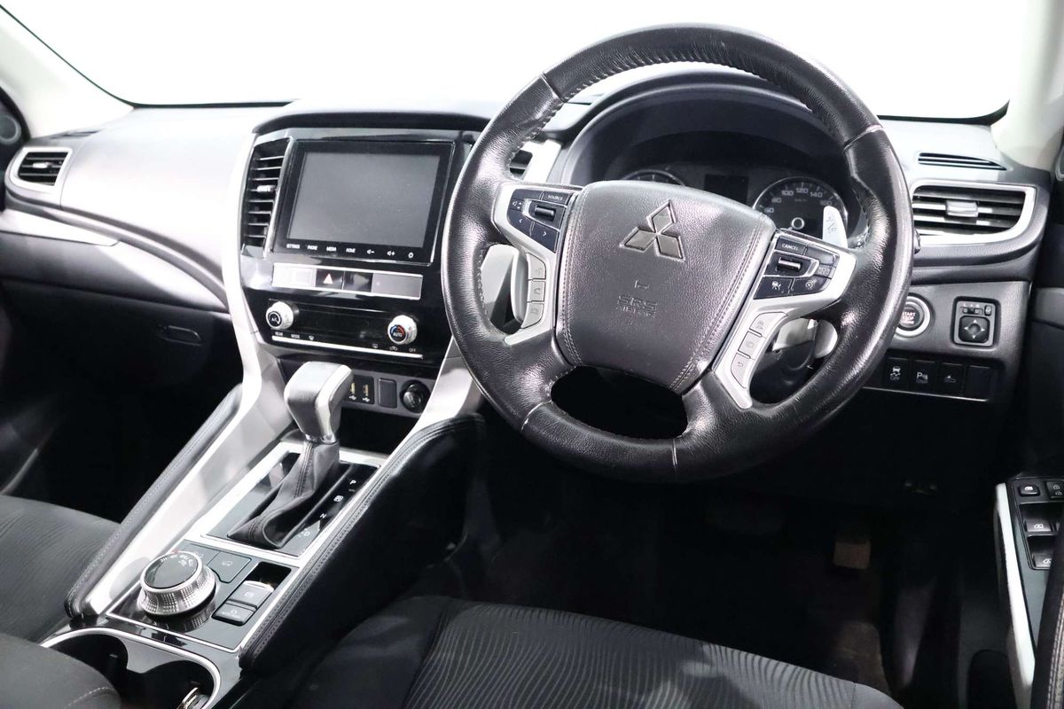 2023 Mitsubishi Pajero Sport GLX QF