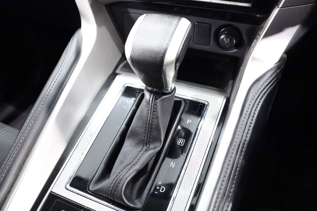 2023 Mitsubishi Pajero Sport GLX QF