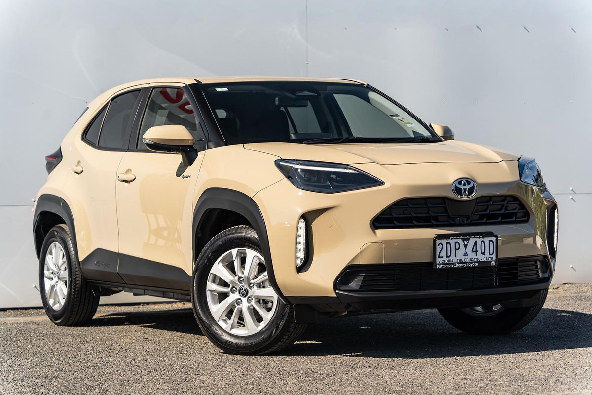2025 Toyota Yaris Cross GXL